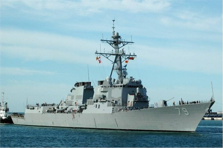 Guided missile destroyer USS Oscar Austin returns after 7-month deployment.