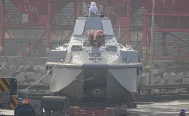 Chinese unmanned mini-destroyer “JARI” in sea trials