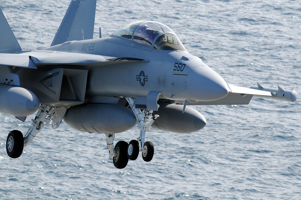 Boeing and U.S. Navy Link Manned&Unmanned EA-18G Growlers Successfully
