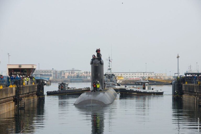 The newest SSN of the French Navy sets out for initial sea trials