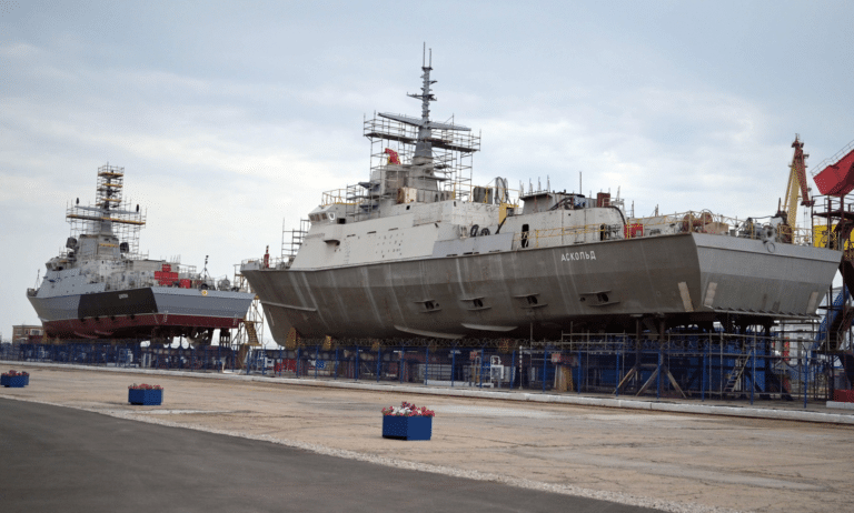 Russian Zaliv Shipyard launches new Karakurt-class corvette Tsiklon