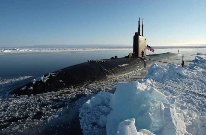 The Los Angeles-class attack submarine USS Hampton (SSN 767) surfaced at the North Pole. (US Navy)