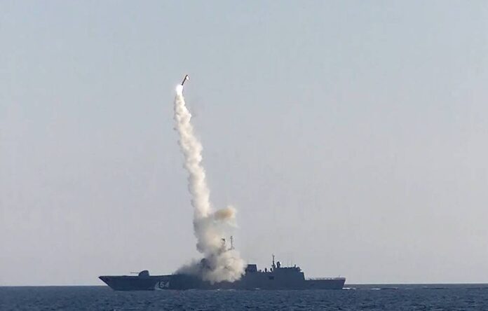 Russian Navy's Admiral Gorshkov frigate test-fires hypersonic Tsirkon Missile (Sorce: Russian MOD)