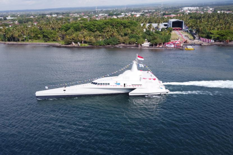 PT. Lundin launches KRI Golok 688 Trimaran for Indonesian Navy